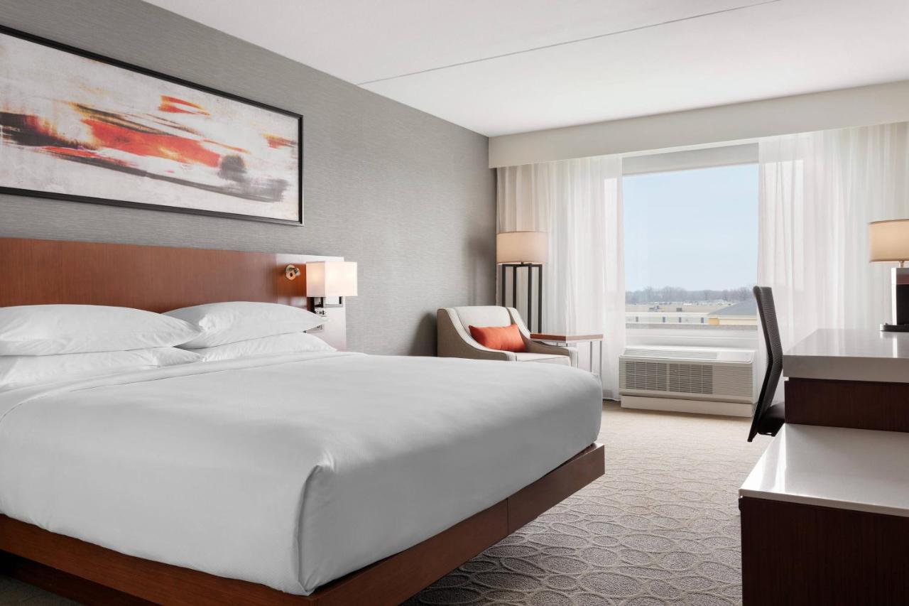 Delta Hotels By Marriott Indianapolis Airport Exterior foto