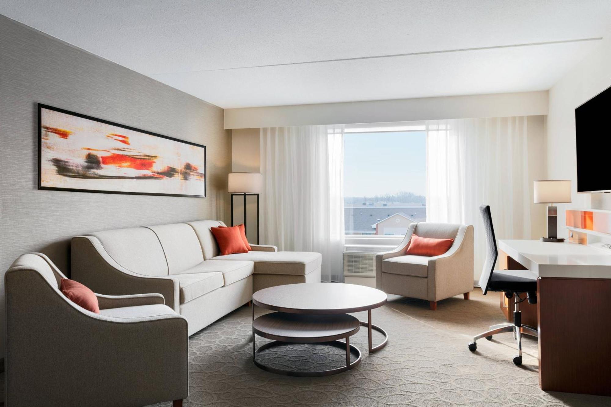 Delta Hotels By Marriott Indianapolis Airport Exterior foto