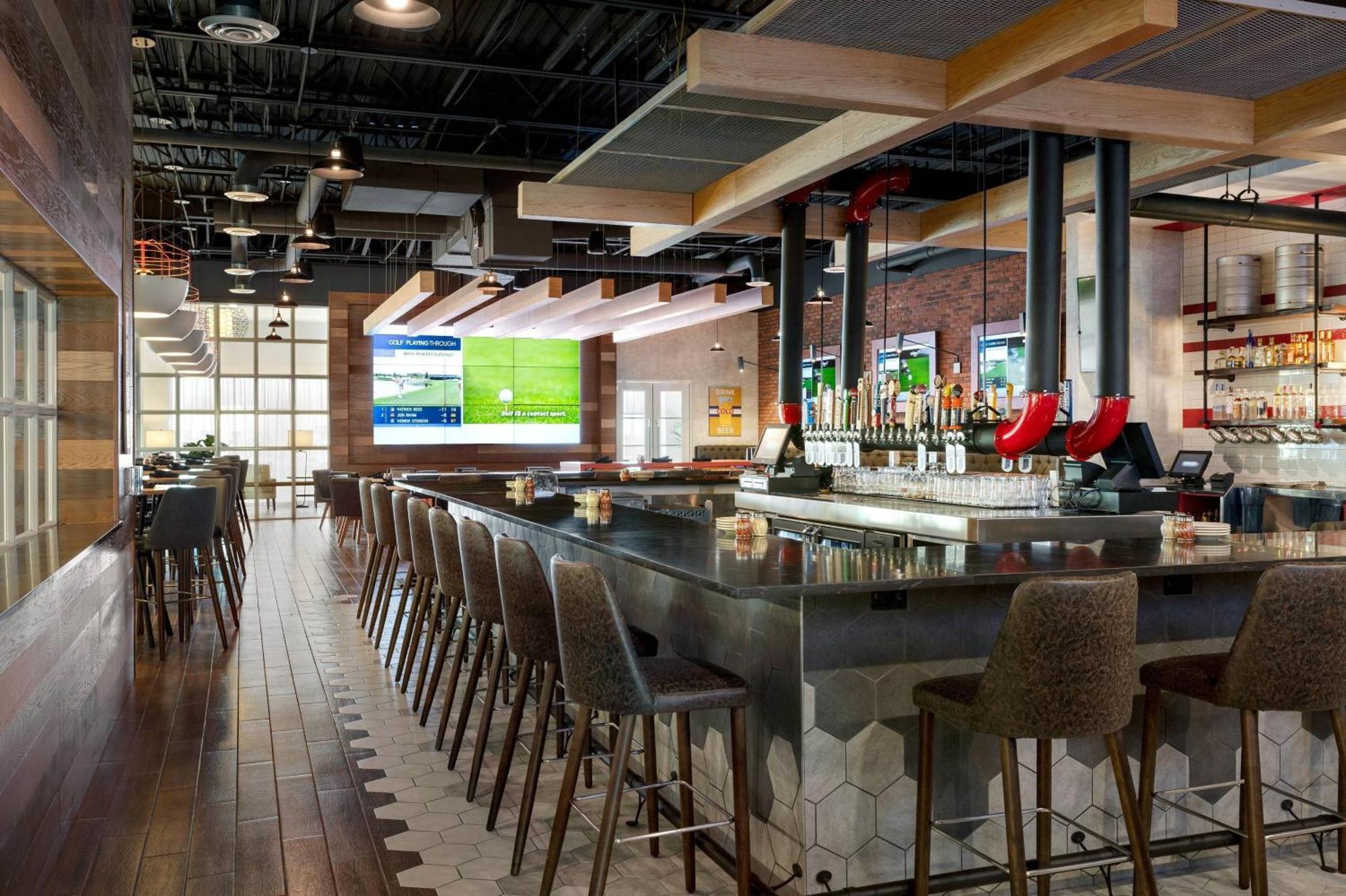 Delta Hotels By Marriott Indianapolis Airport Exterior foto